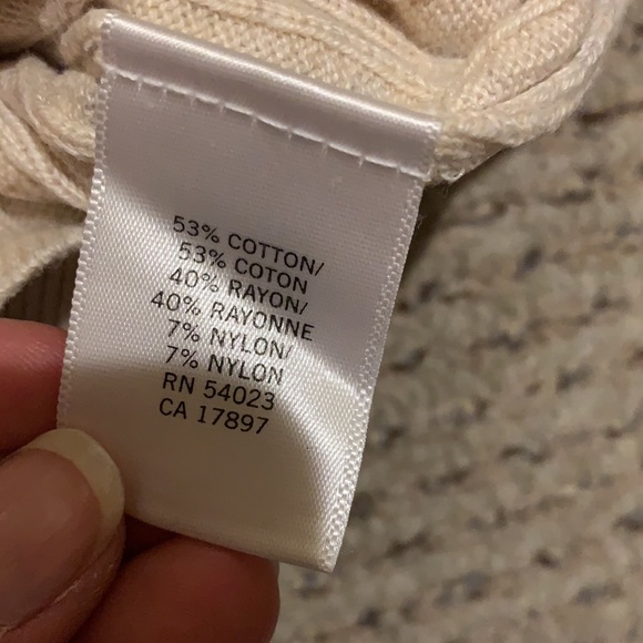 3/4 sleeve cable sweater from banana republic - Picture 3 of 5